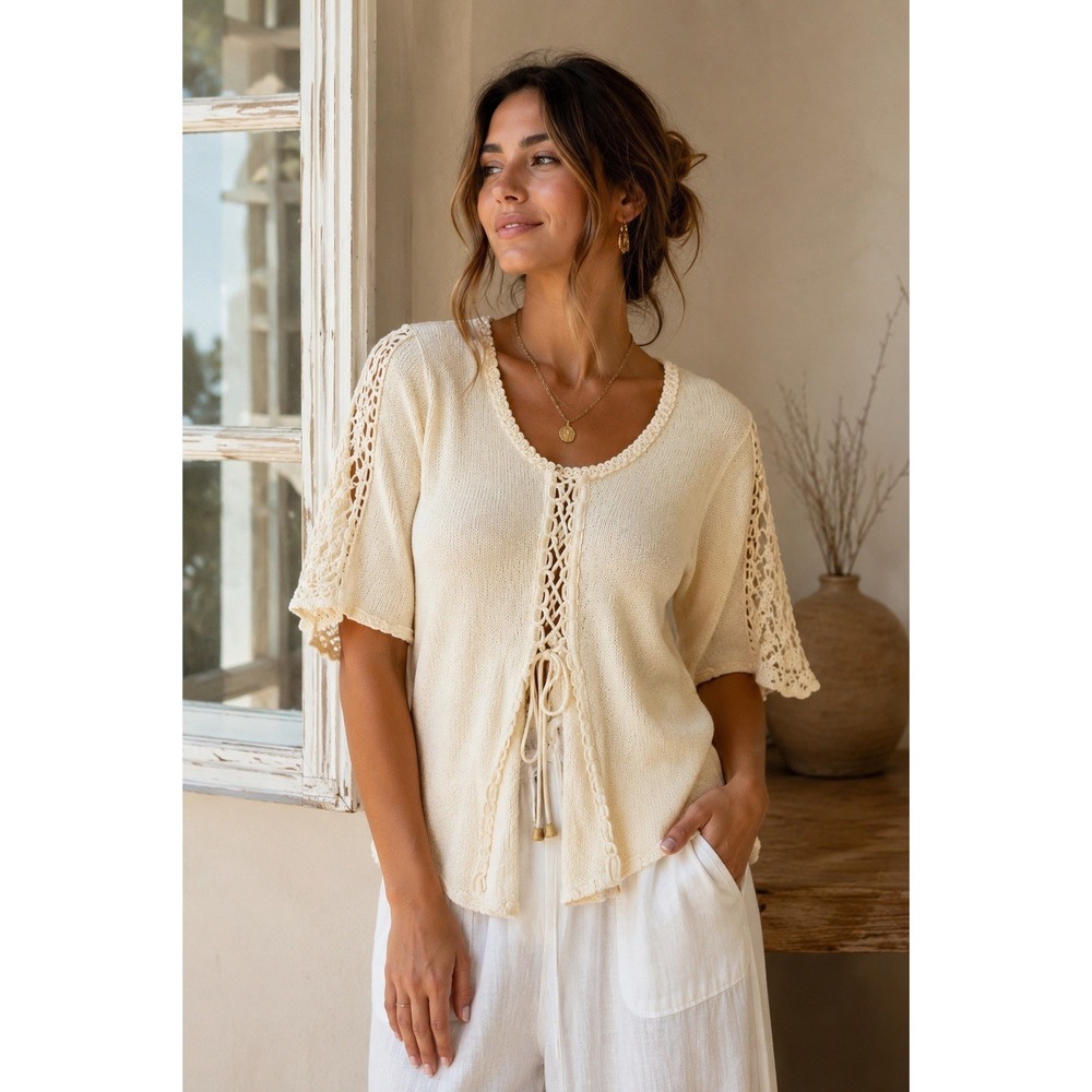 Señora Caballero Handmade in Peru Cream Knit Lace-Up Boho Sweater Top M